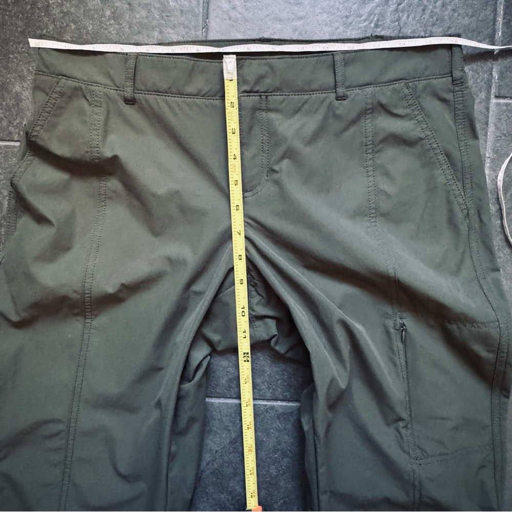 Kirkland Signature Women's Olive Ankle Pants - Picture 8 of 12
